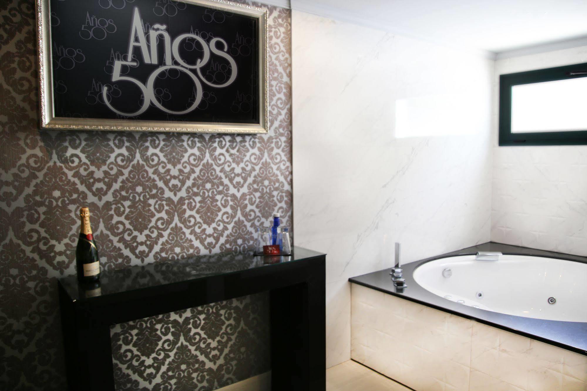 Anos 50 Hotel 2*